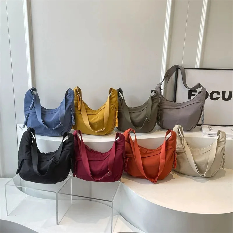 Durable Nylon Fabric Shoulder Bag High Capacity Womens Crossbody Messenger Bag Stylish Versatile Hobo Bag for Everyday Use 260306