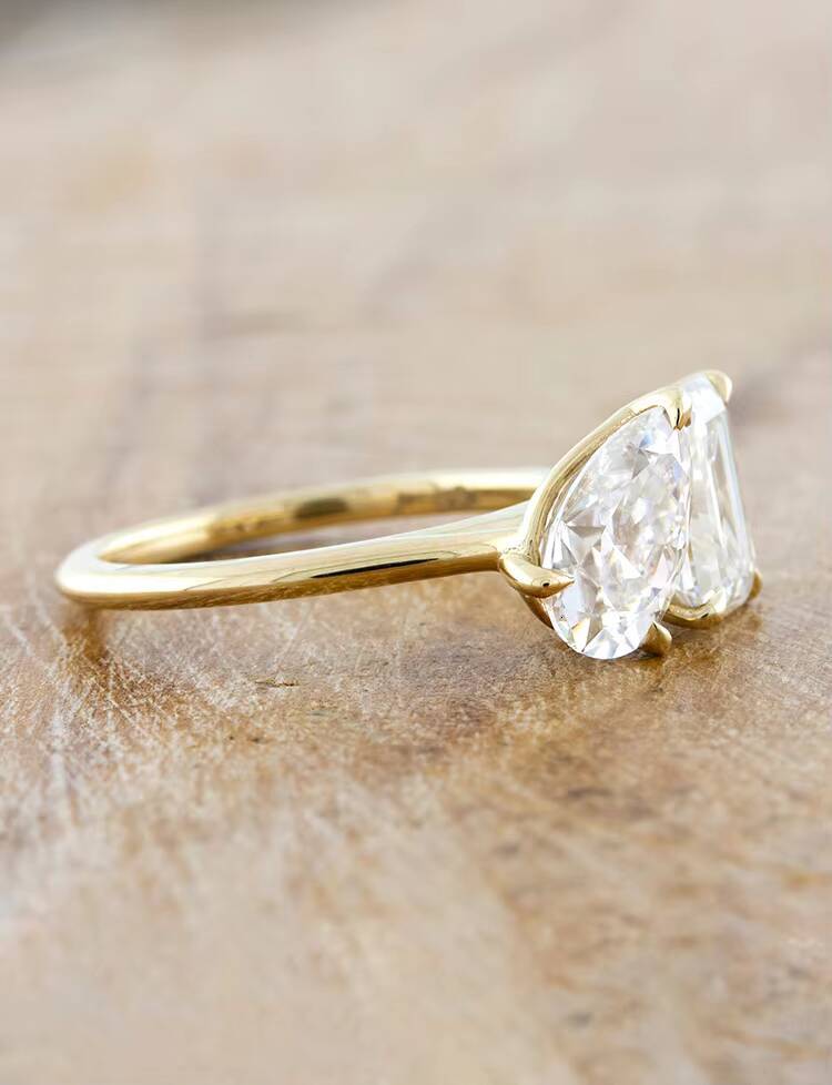 SGARIT Jewelry Moi Et Toi 18k Yellow Gold 2ct Two-Stone Custom Vvs Emerald Pear Cut Moissanite Ring Jewelry