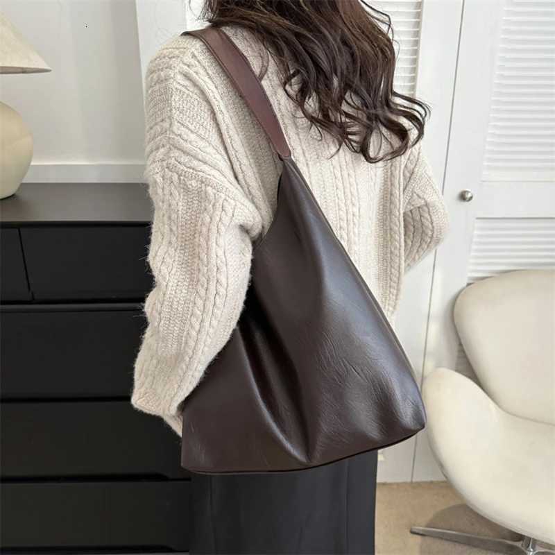 Versatile Bucket Bag Roomy Underarm Tote Crossbody Bag Shoulder Bags For Women Solid Cute Tote Clutch Wallet H260306