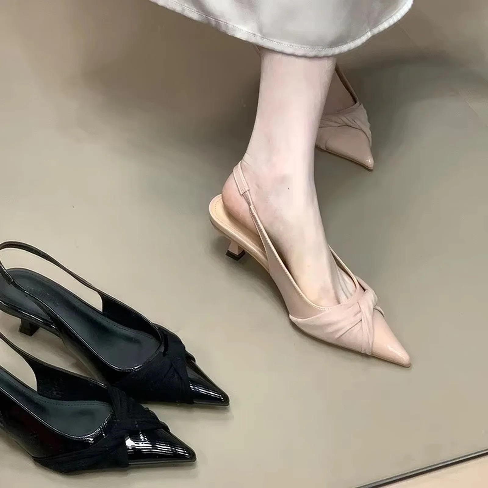 Summer French Style Mature Sandals for Women Fashion Slim Heels Paired Dress with Skirts Casual Stiletto Backless Sandals 260303