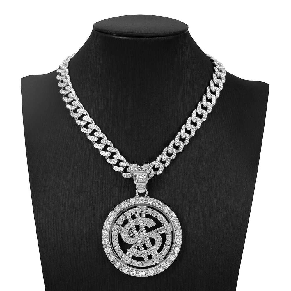 High-quality bearings ensure smooth rotation. Classic rotating dollar pendant necklace, a hot-selling cross-border hip-hop accessory