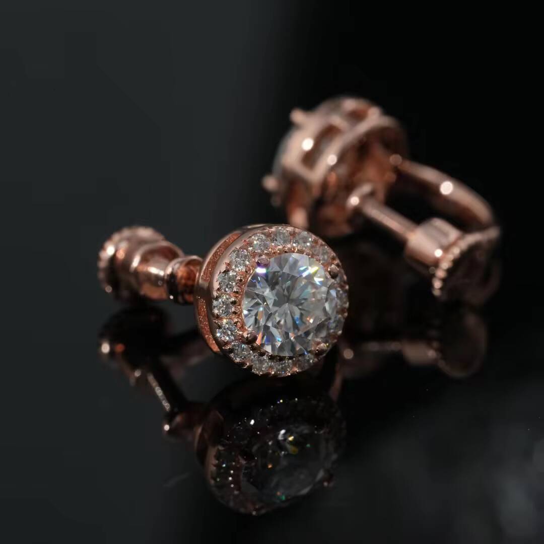 Luxurious Vvs Baguette Cut 8mm Moissanite Stud Earrings 925 Sterling Silver Gold Plated Brilliant Fire Anniversary
