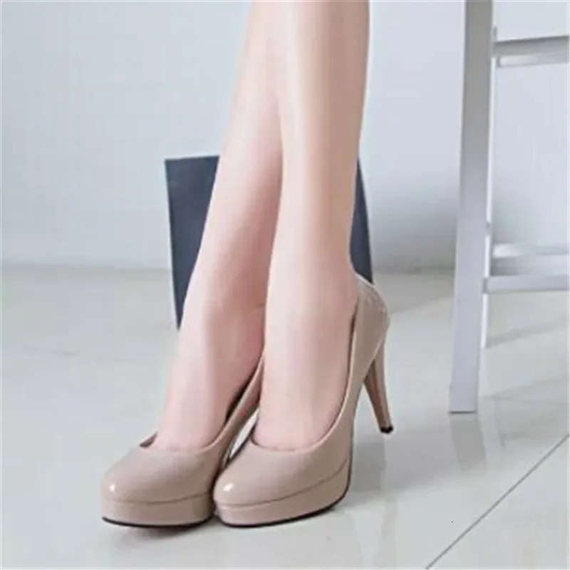Women Pumps Fashion Classic Patent Leather High Heels Shoes Nud Head Paltform Wedding Women Dress Shoes Plus Size 34-42 260306