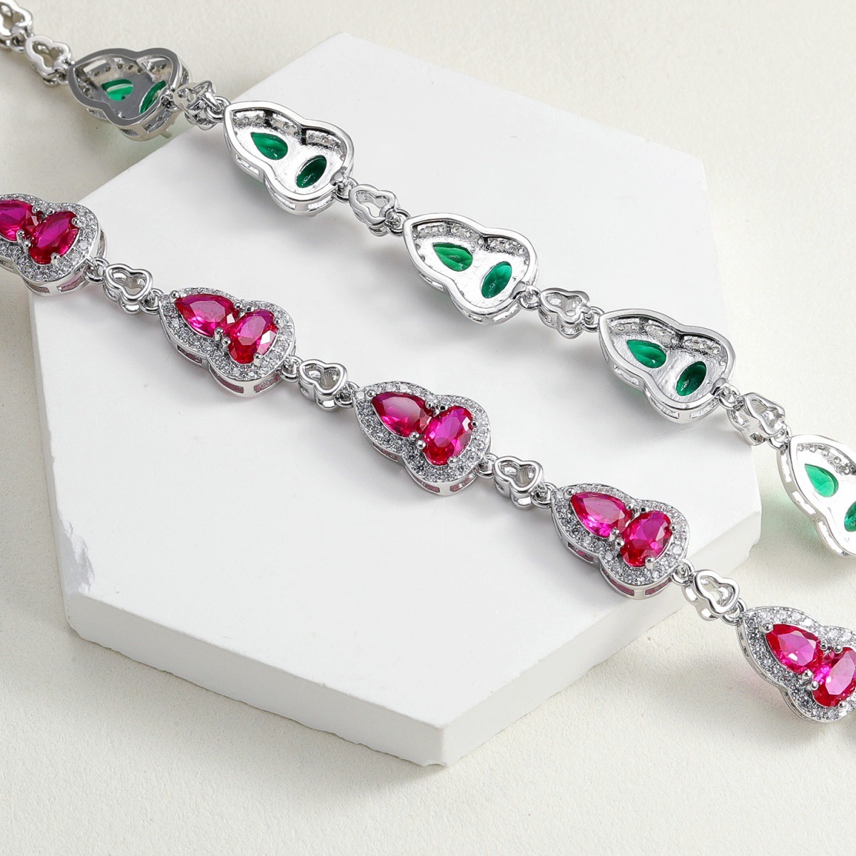 Bracelet New Sea Blue Spinel Inlaid Gourd Bracelet, New Chinese Style Light Luxury Colored Gemstone Synthetic Ruby Green Nano Bracelet