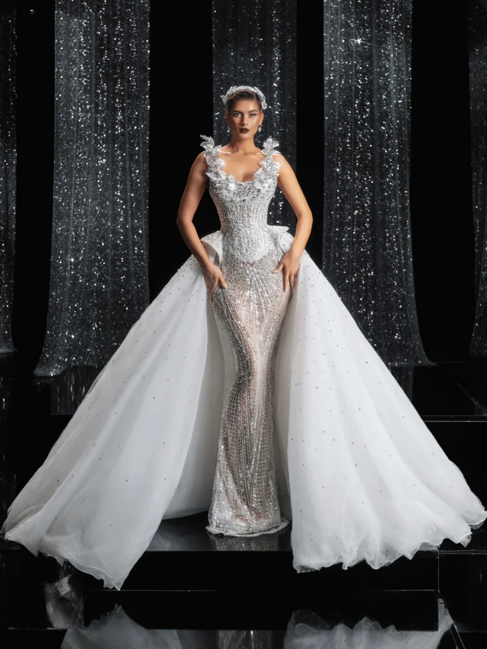 Luxury Sequins Wedding Dress With Detachable Train Beaded Lace Bridal Dress Appliques Floor Length customized vestidos de novia