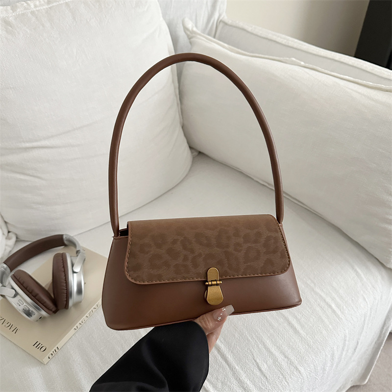 Cross Border Retro Niche Commuting Shoulder Bag Women's Armpit Bag 2026 New Fashion Luxury Bag Leopard Print Designer Bag High-quality Frosted Ha
