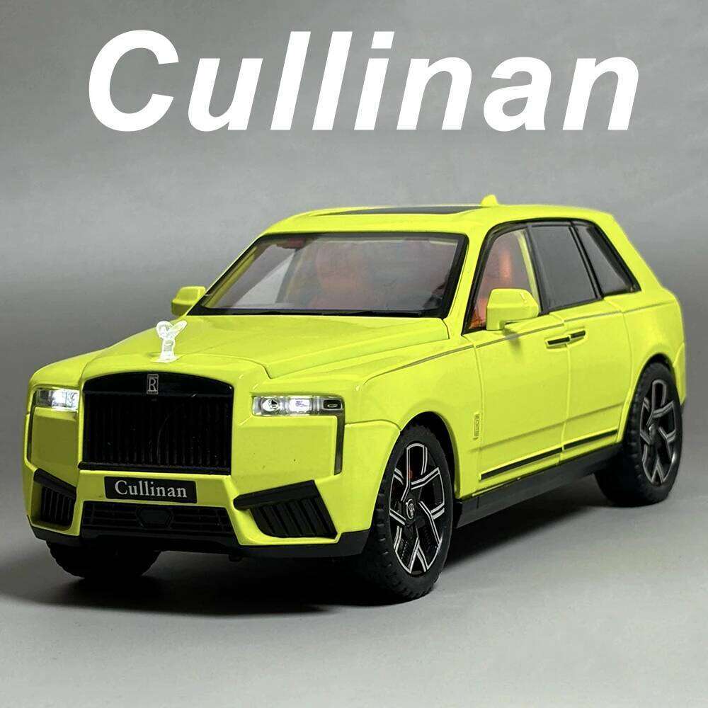 1:24 Rolls Royce Cullinan Dawn Diecast Metal Car Model Toy Four Wheel Suspension Sound Light Pull Back Ornament Boyfriend's Gift Z260307