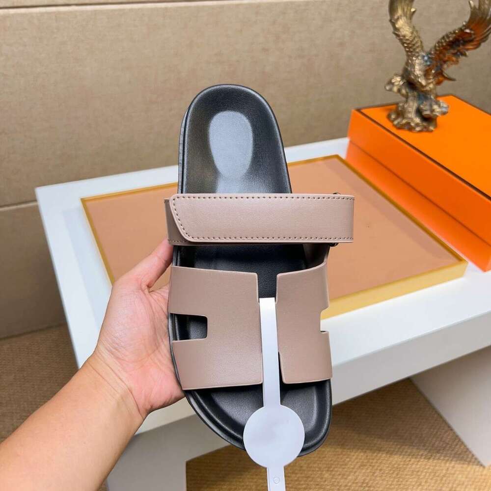 2026 new uncle slippers for outdoor wear, couple's sandals, outdoor sandals, Velcro, genuine leather, straight drag