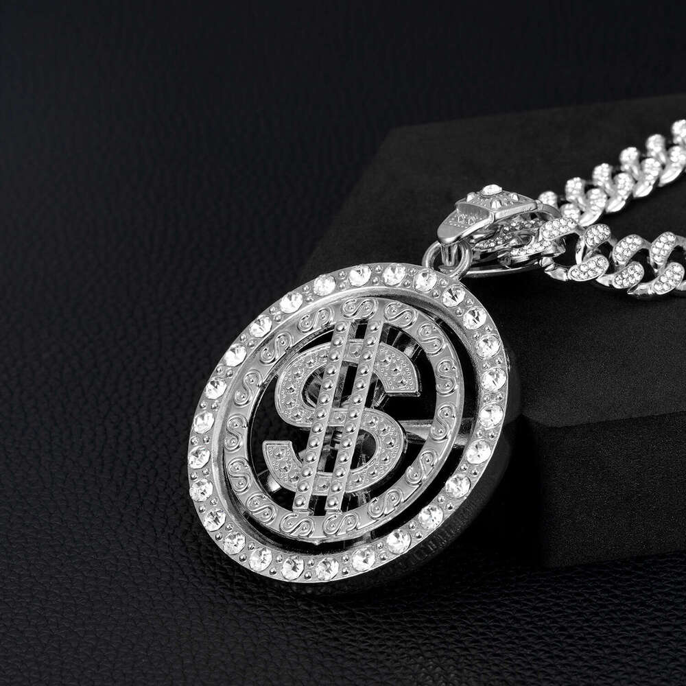 High-quality bearings ensure smooth rotation. Classic rotating dollar pendant necklace, a hot-selling cross-border hip-hop accessory