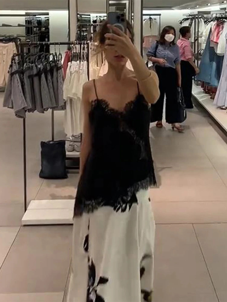 Sexy Lace Irregular Womens Tank Top Chic V-neck Backless Sleeveless See Through Female Vest Summer Lady High Street Tops 260306
