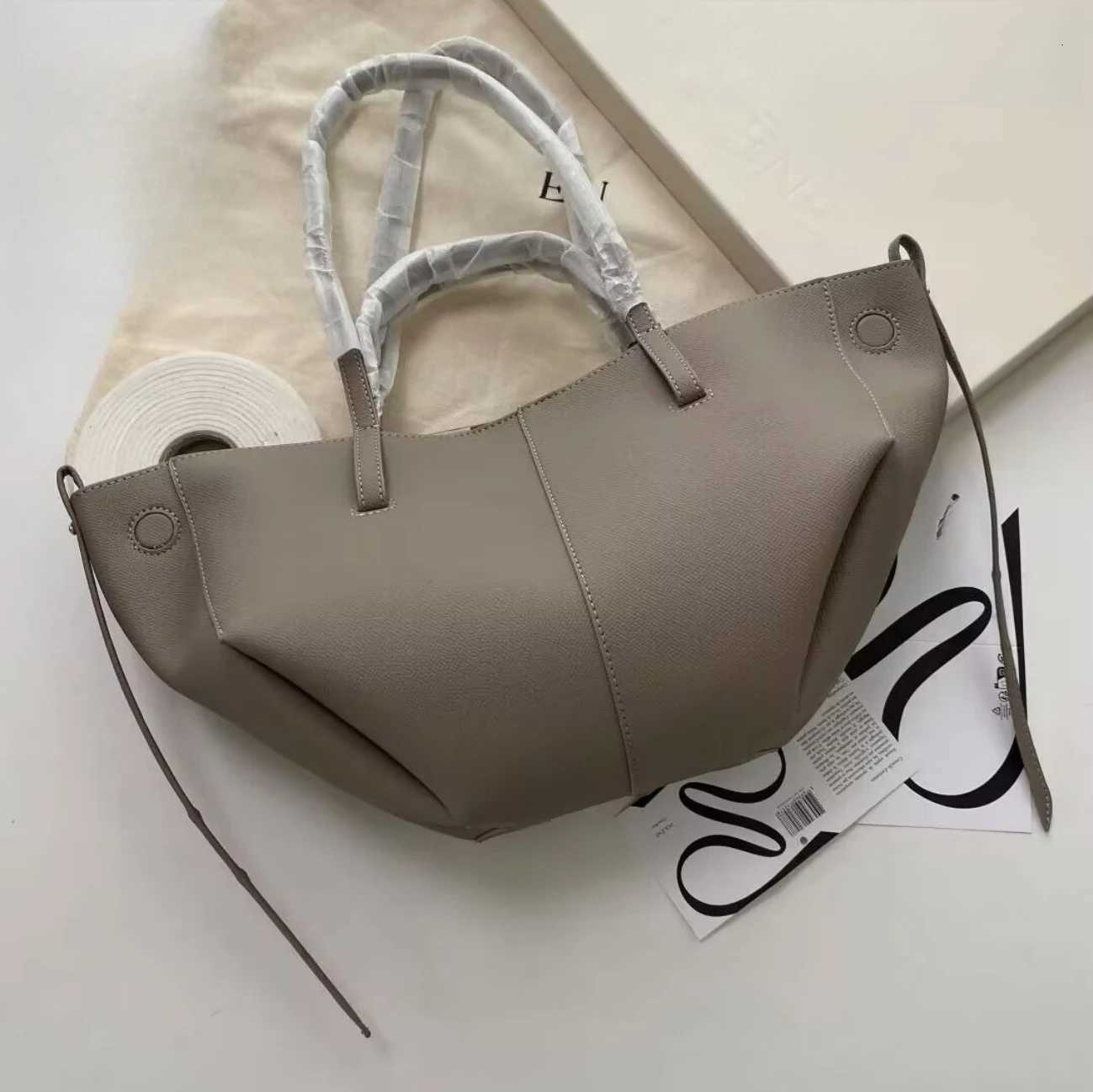 Fashionable French wing bag genuine leather tote bag niche hand-held large capacity shoulder underarm bag good gift H260306