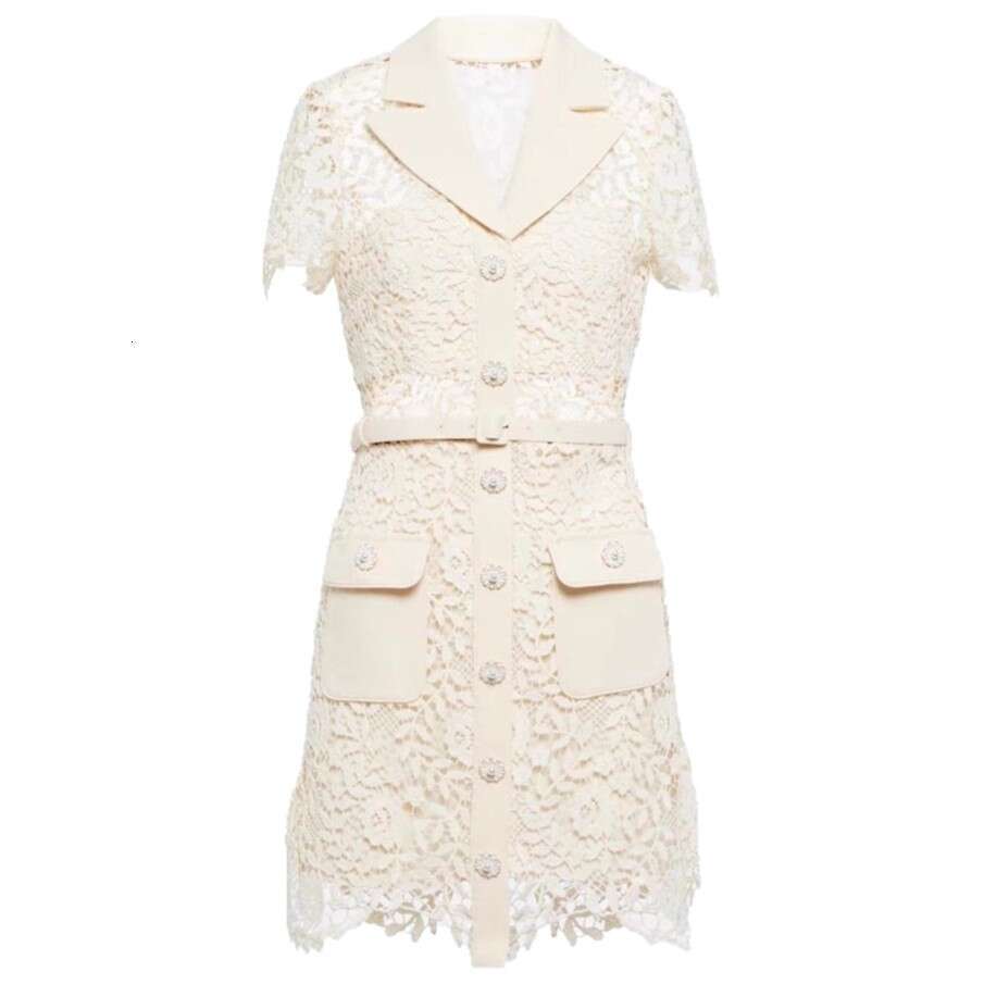 2026 Spring/Summer Designer Fashion Brand Elegant Women's Lightweight Luxury Hollow Lace Collar Slimming Short Skirt