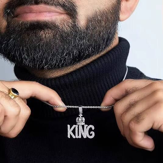 Moissanite Diamonds Iced Out KING Pendant Necklace for Men Icy Bling 925 Sterling Silver King HiPhop Jewelry Style