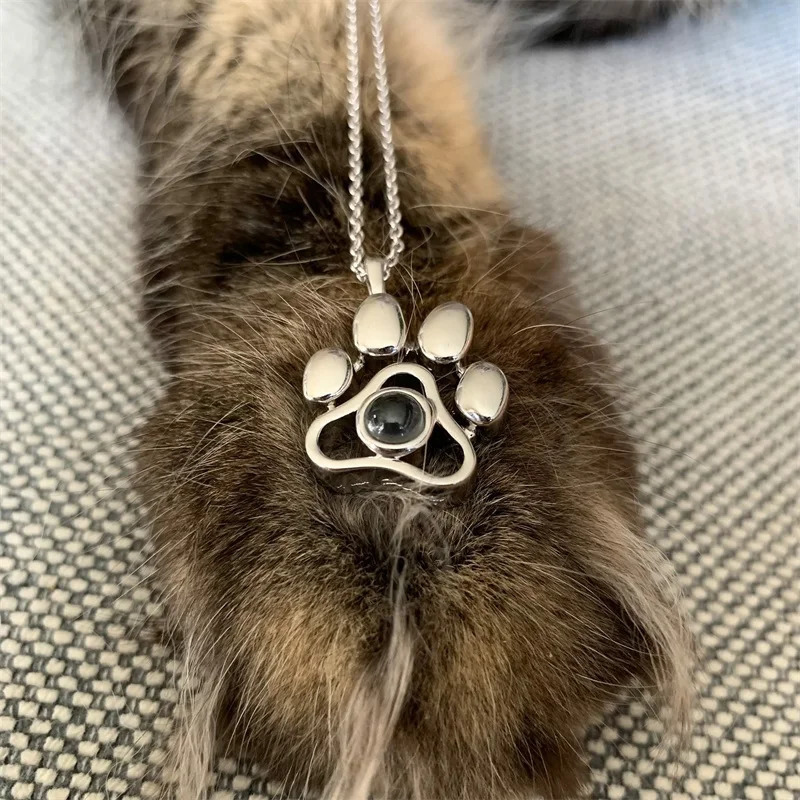 Personalized Po Projection Necklace I Love You 100 Languages Dog Paw Memorial Pendant Necklace Custom Po Dog Paw Necklace 260302