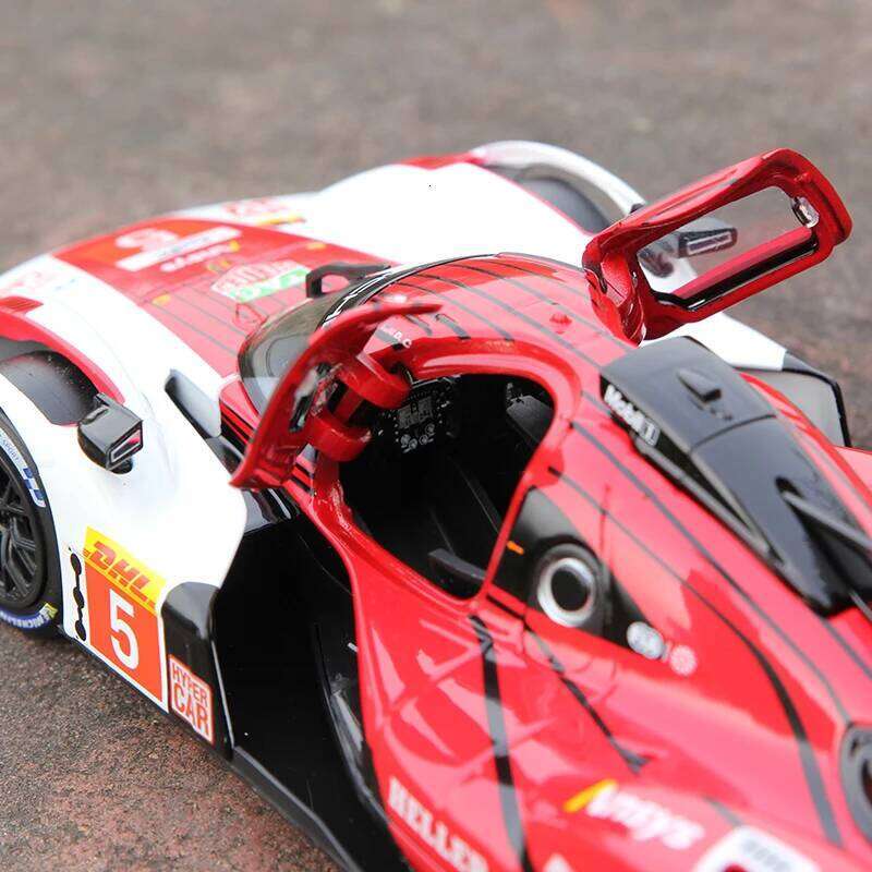 Bburago 1:24 Porsche 963 Alloy Car Model 911 918 Diecast Vehicles Toy Collection Miniature Die Cast Toys Z260306