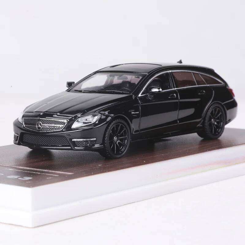 MJ 1:64 CLS63 Travel And Sedan Version Alloy Model Car Z260306