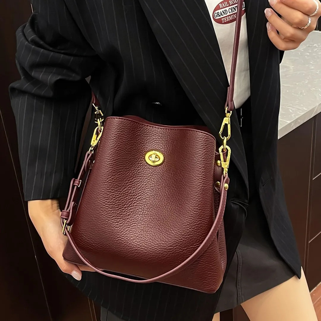 Fashion PU leather Women Handbags Large Capacity female Bucket Shoulder Bag Elegance ladies messenger bag burgundy totes 260228