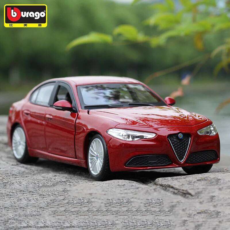 Bburago 1:24 Alfa Romeo Giulia Stelvio Alloy Scale Model Diecast Metal Static Collection Children Toy Car Vehicles GIfts Z260306