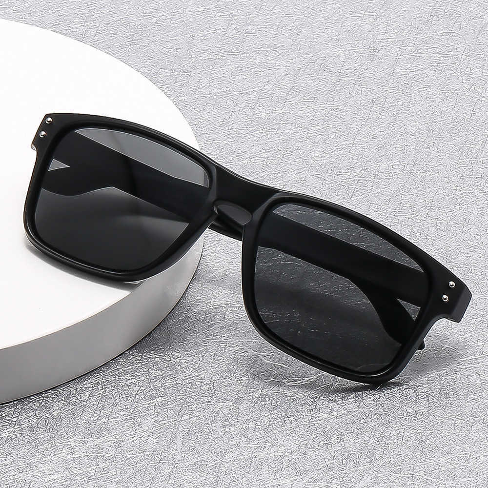 New Mens Polarized Sports Sunglasses Cycling Glasses Driving Glasses True Film Colorful Outdoor Fishing Sunglasses S260304