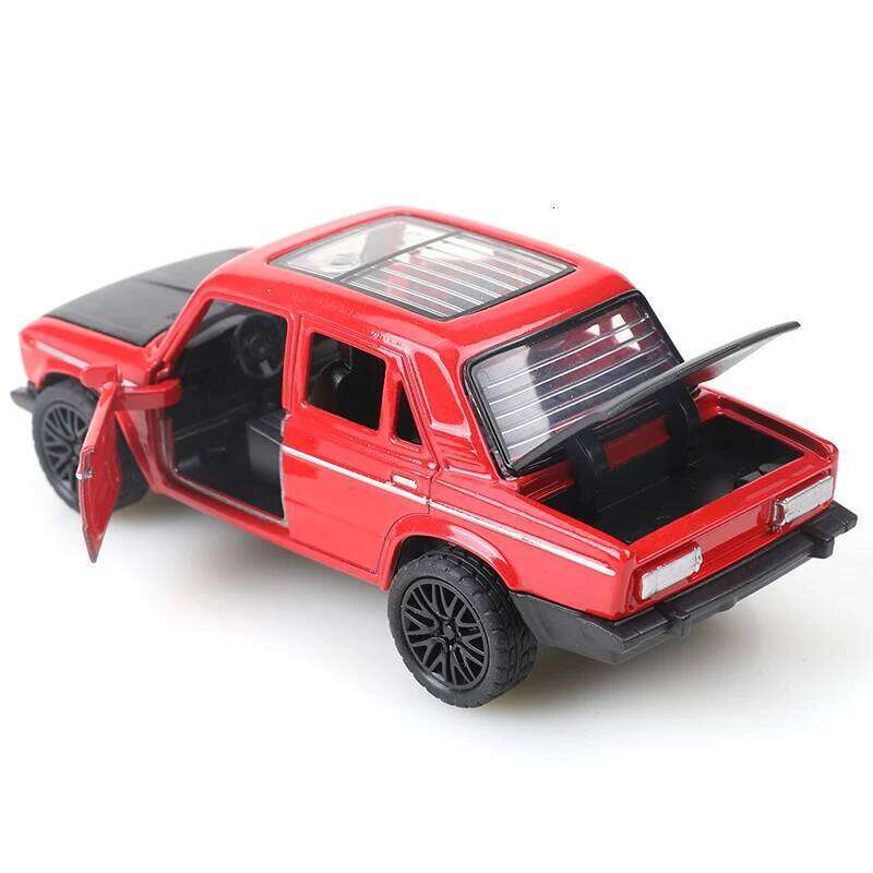 bagged1:36 Alloy Model Simulation LADA Russia Vehicle Pull Back Car Ornaments Collection Toys For Boy Children Z260306
