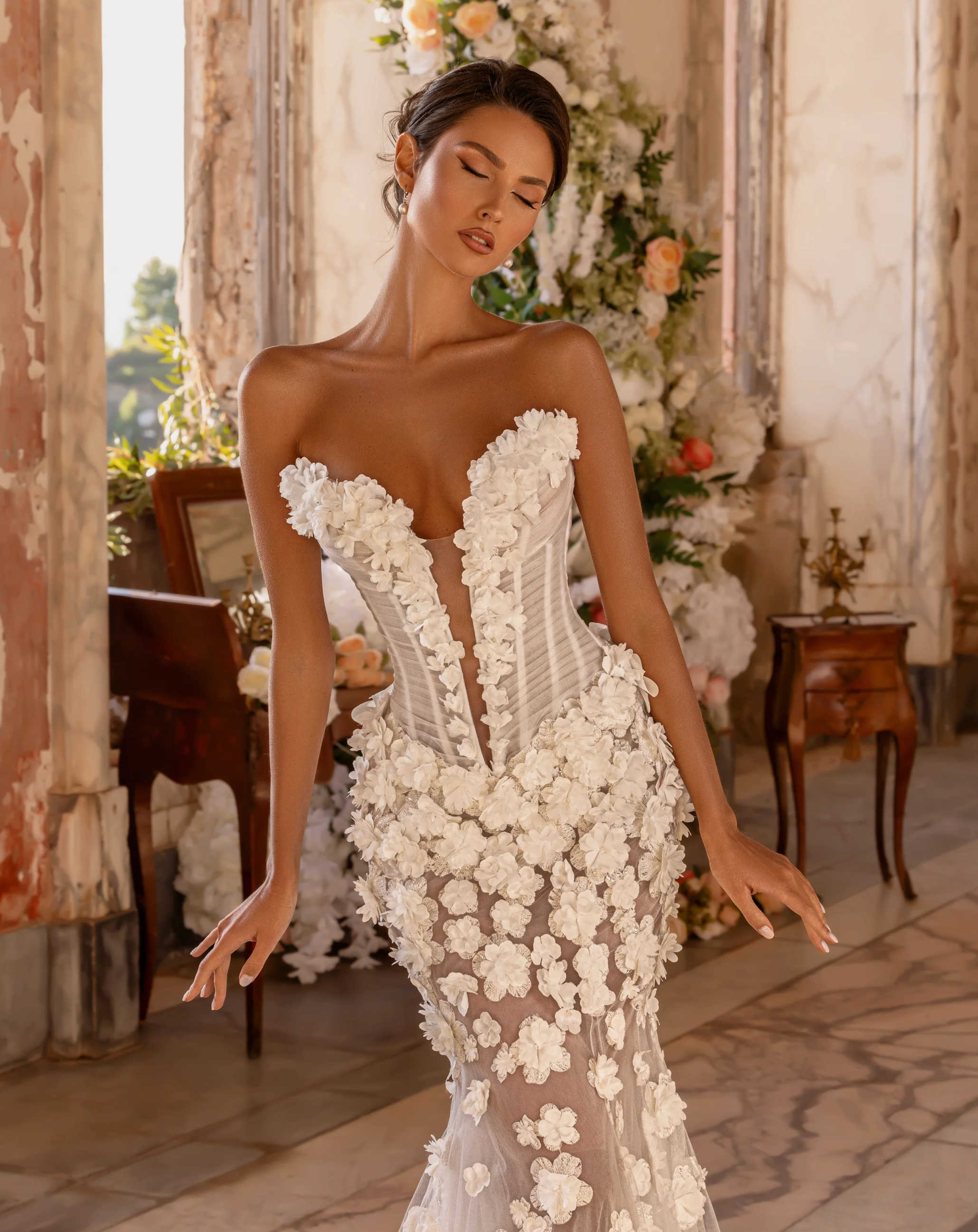 Simple Strapless Sleeveless Mermaid Wedding Dress Elegant Floral Appliques Bridal Gown Floor Length Bride Dresses Customized