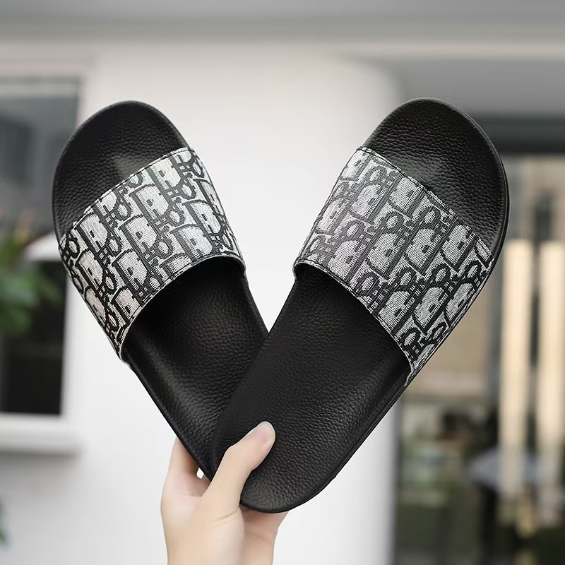 2026 Fashion Slippers Slide Sandals Unisex Hot Sale Neutral Style Pool Beach Flip Flops Plus Size 37-45