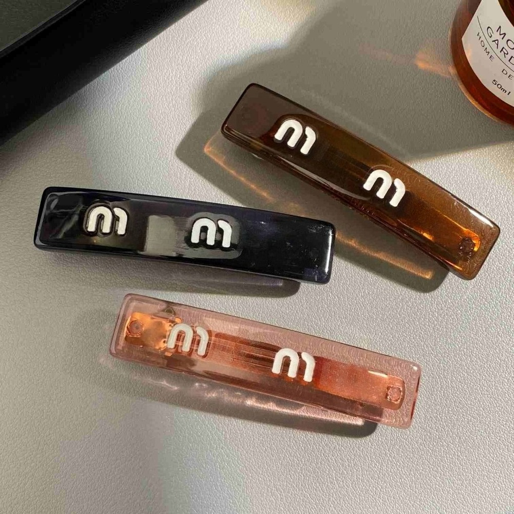 Hair Clips Luxury Leather Letter Barrettes Girl Hair Pin Designer Gift Hair Jewelry Design Hairpin for Women Hair Accessories