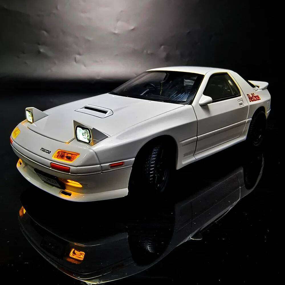 1:24 INITIAL D Mazda RX7 RX-7 Supercar Alloy Model Toy Diecasts Metal Casting Sound And Light Car Toys For Children Vehicle Z260306