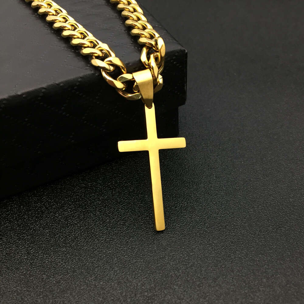 Minimalist Cross Titanium Steel Unisex Hip Hop Cuban Chain Personalized Pendant Necklace High-Quality Item for Dropshipping