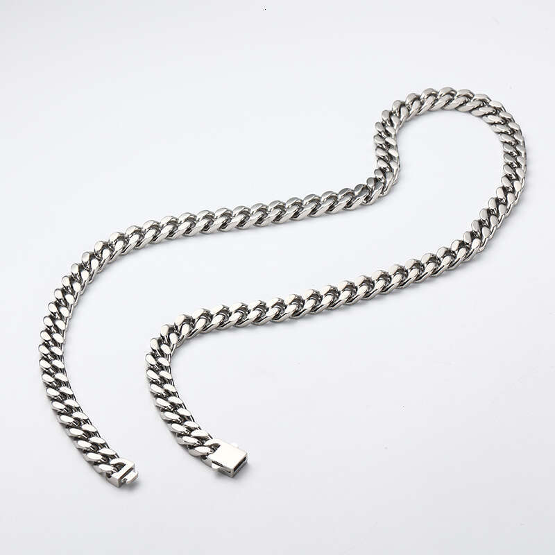 Direct supply from the source 1688 stainless steel Cuban necklace Simple elegant Durable and corrosion-resistant Preferred for wholesale