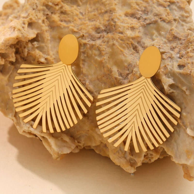 Women's Vintage Earrings: Beach Ocean Coconut Leaf Texture Stainless Steel Gold-plated Ins Style Women's Earring, Classic Unisex Jewelry for