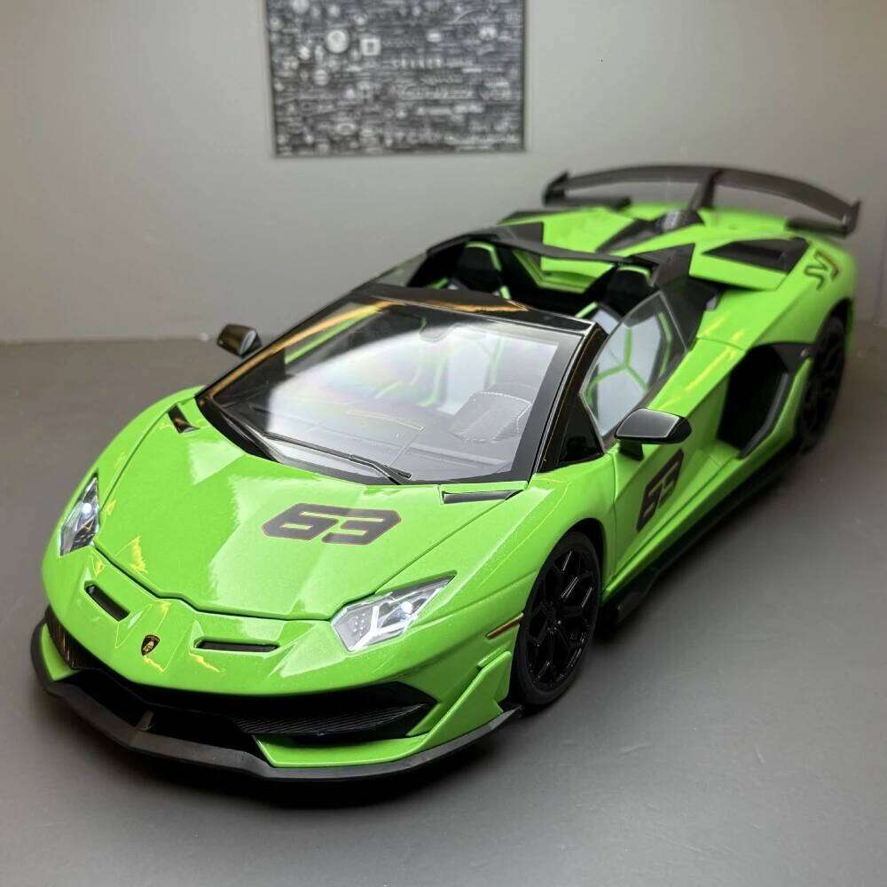 Large Size 1:18 Lambor SVJ63 Pagani Huayra Alloy Sport Car Diecast Toys Model Doors Opened Sound Light Pull Back Adult Gift Boys Z260306