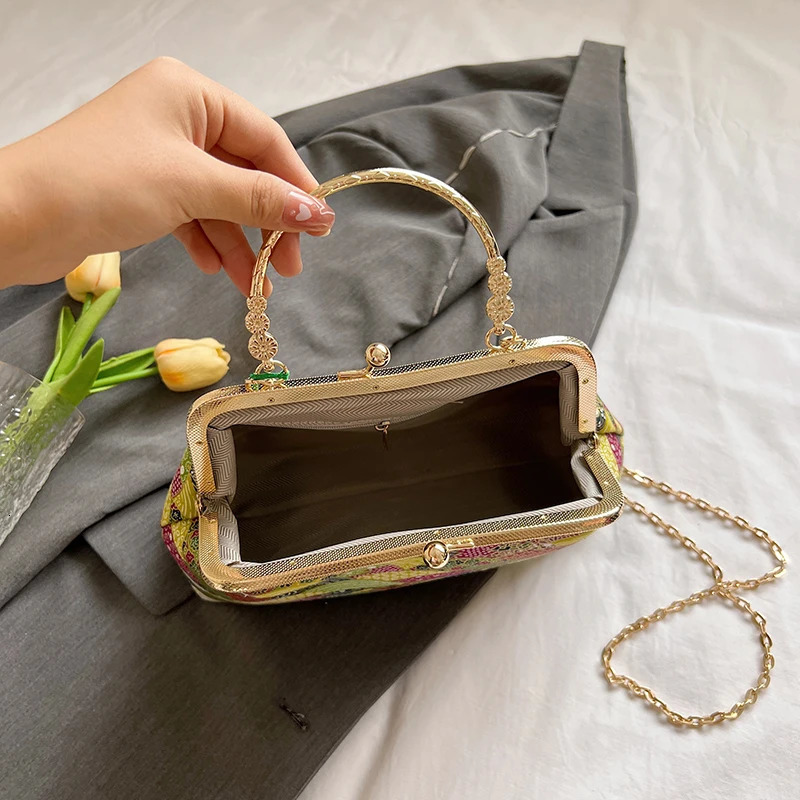 Vintage Embroidered Womens Shoulder Bags Elegant Metal Top Handle Purse with Adjustable Chain Strap Party Clutch Handbag wallet 260307