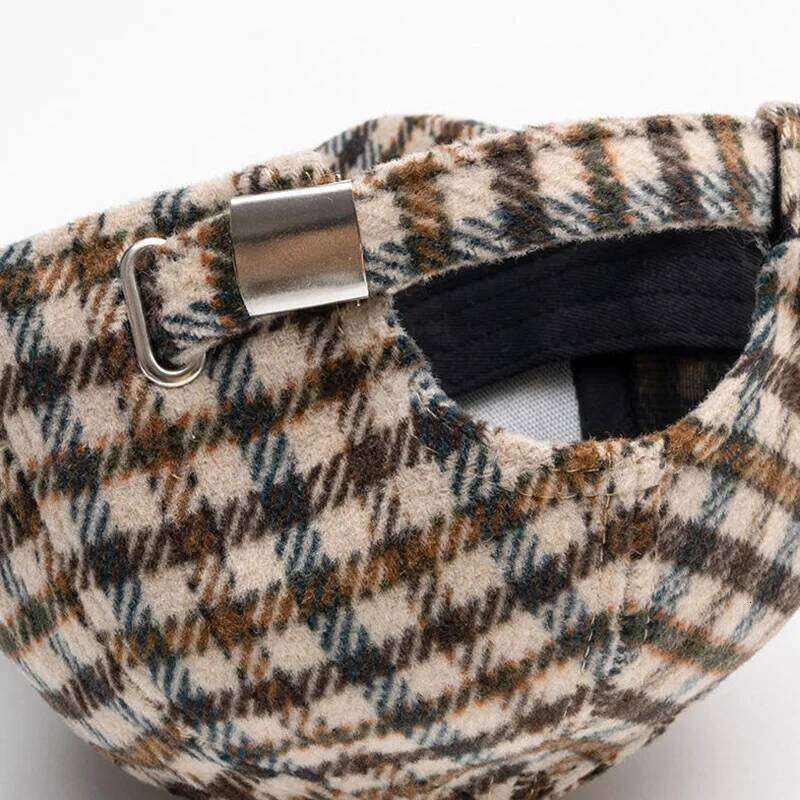 Elegant Plaid Fleece Baseball Cap Thick Warm Casual British Retro Style Two-Tone Design Perfect for Everyday & Holiday Outfits Y260304