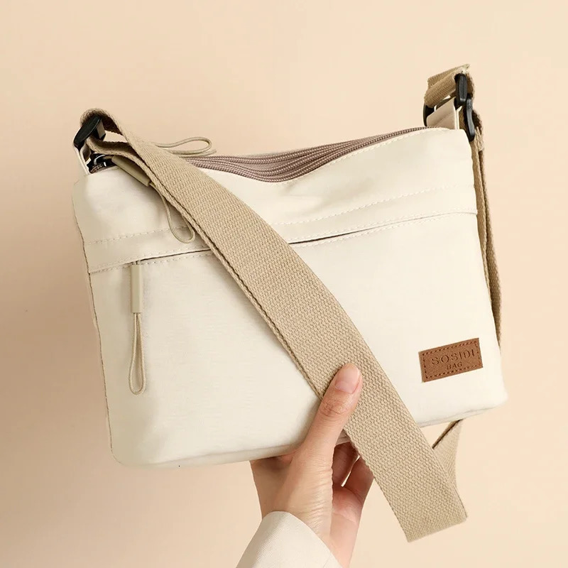 3 Main Pockets High Capacity Shoulder Crossbody Bag for Women Multi-pocket Purse Canvas Handbag Suitable for Mothers Shopping 260306