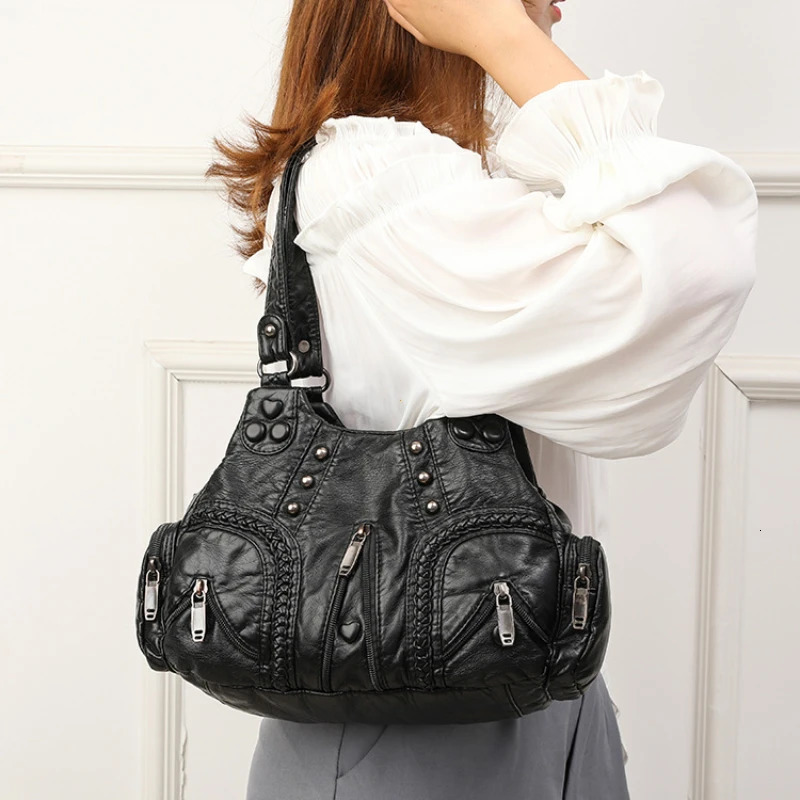 Black Y2k Women Shoulder Bag Vintage Punk Goth Fashion er Pu Leather Tote Bag Large Capacity Rivet Motorcycle Handbag 260303