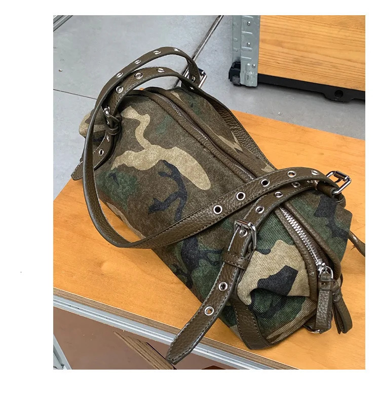 Camouflage Women Handbags Large Capacity Canvas Shoulder Bag Commuting Ladies Travel female armpit bag 260303