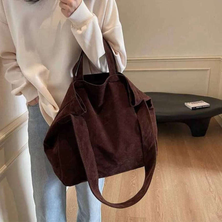 TAURUSCIAGA Large Capacity Velvet 2026 Hot Selling Tote Zipper Solid Color Popular Fashion Handbag Soft Simple Commuting Shoulder Bag Noble Temperamen