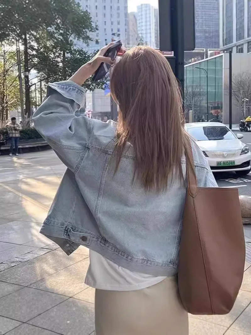 30/5000 Spring and Autumn Women Thin Korean Loose Short Long-sleeved Jacket European Washed Cotton Retro Denim Jacket for Women 260303