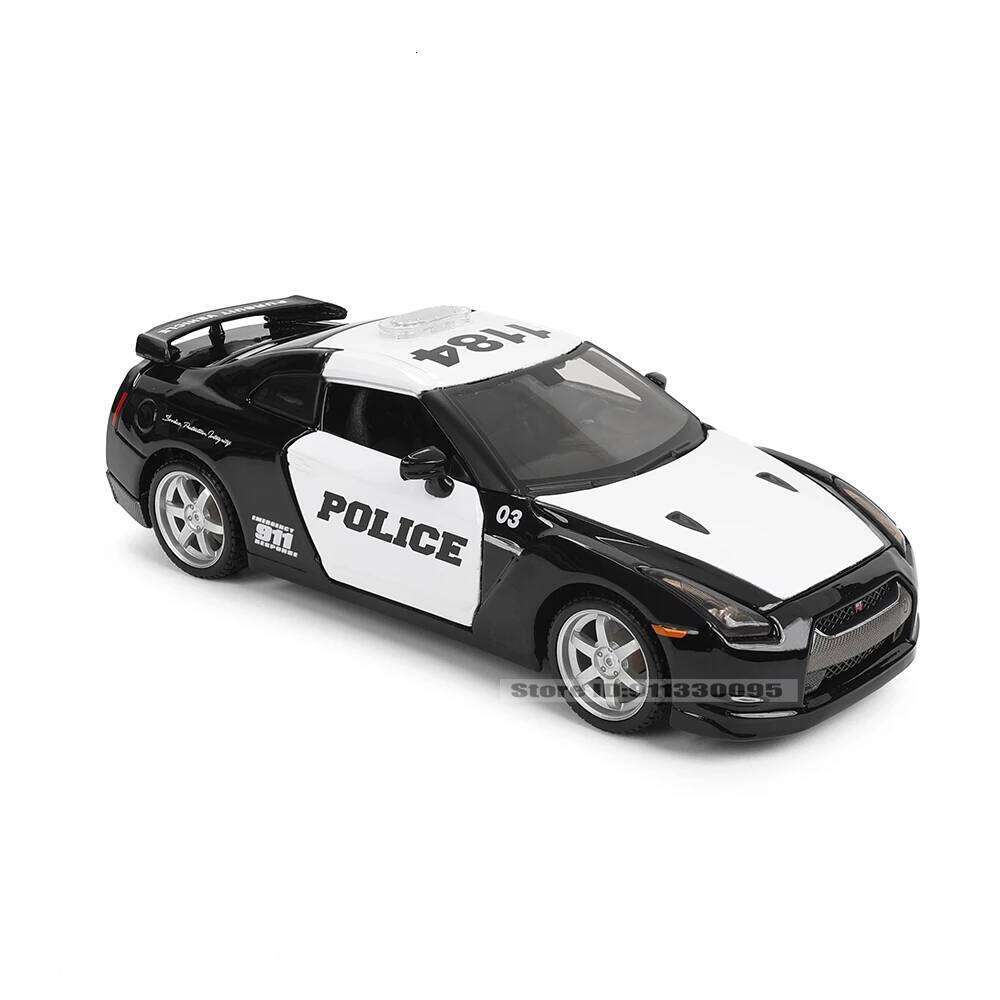 Maisto 1:24 2009 GTR 1973 Nissan Skyline 2000 GT-R alloy car model handicraft decoration collection toy tool gift die-casting Z260307