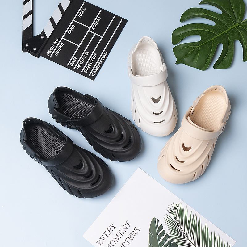 Foreign Trade Perforated Sandals 2025 New Model Breathable Closed-toe Perforated Shoes Couple's Casual Beach Shoes Hollow Garden Shoes