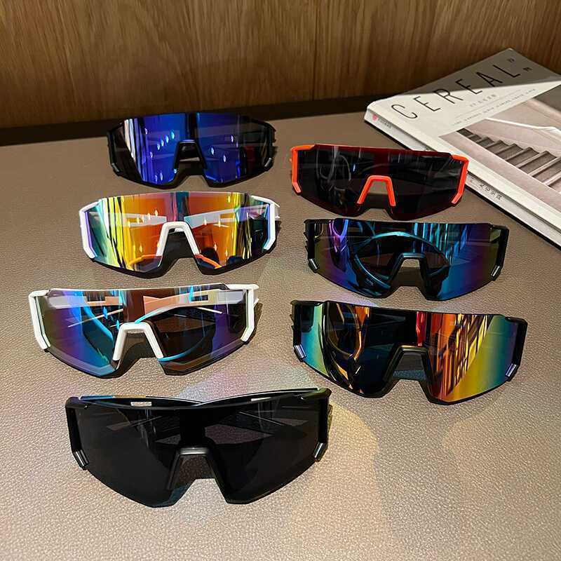 Millennium style futuristic cycling windproof sunglasses for trendy men and women outdoor hiking and skiing colorful large frame sunglasses S260304