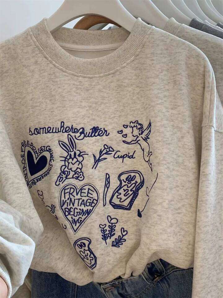Korean Fashion Women's Gray Embroidered Round Neck Short Sweatshirts Autumn Long Sleeves Vacation Pullovers Tops Casual Popular Gym Clothing Swea