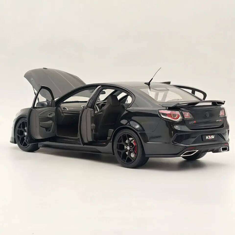 1/18 Scale For HSV GTSR W1 PHANTOM Black B182817E Diecast Models Car Limited Collection Auto Toys Gift Used Z260306
