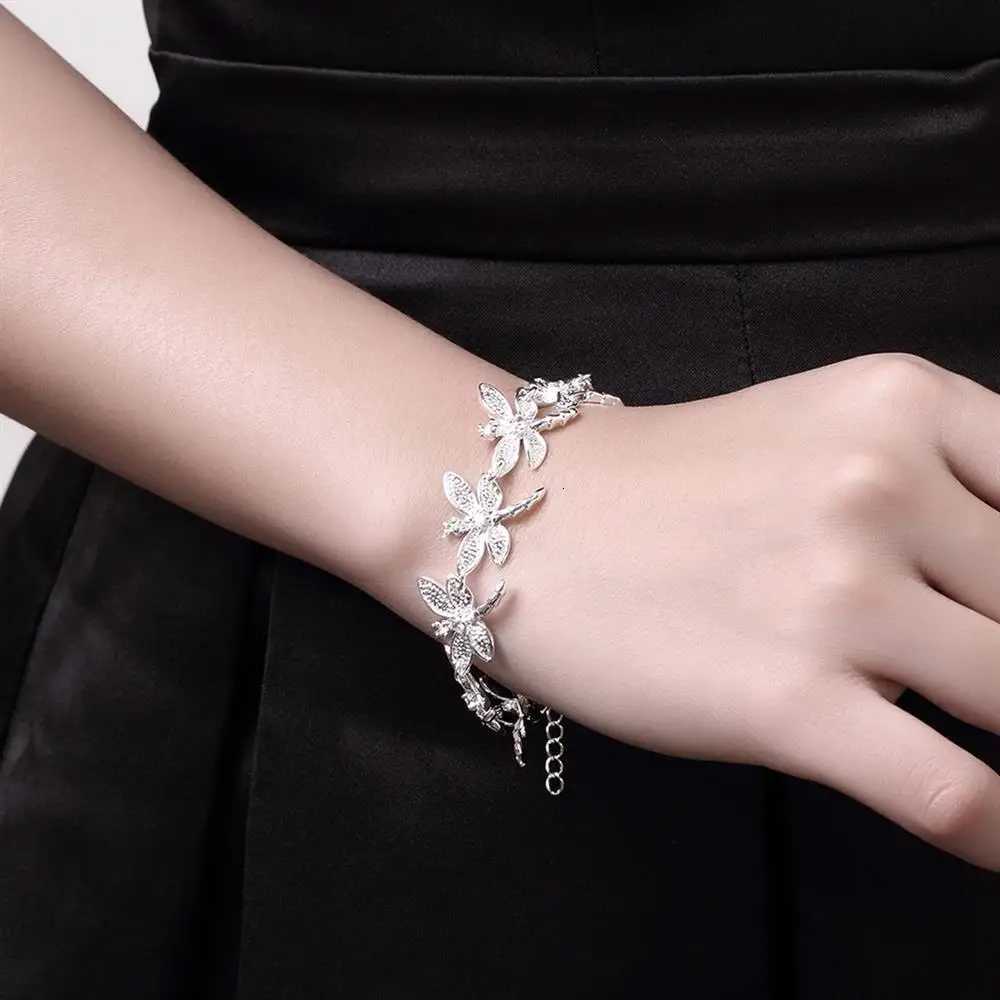Fashion Luxury 925 Sterling Silver Crystal dragonfly pendant necklace earring rings for women Popular Jewelry set gifts H260307 - view 4