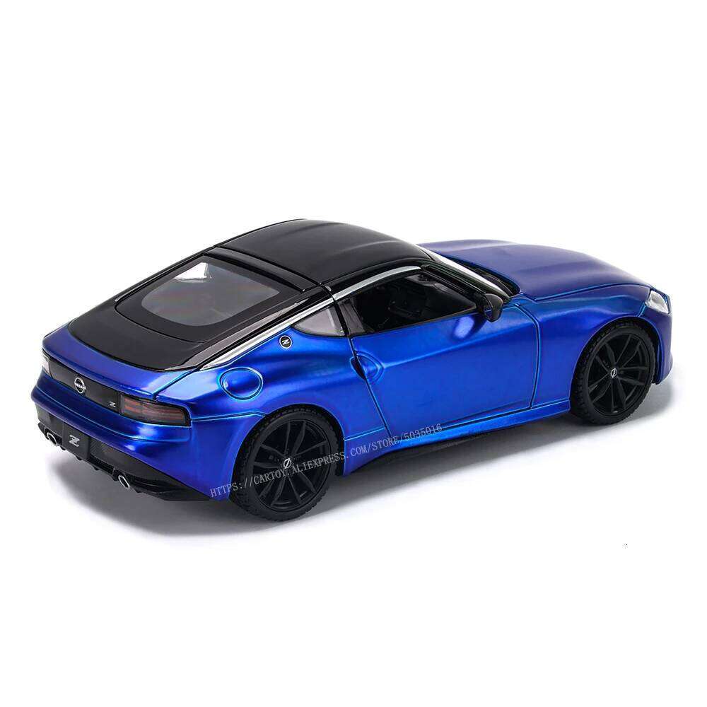 Maisto 1:24 2023 Nissan Z Blue alloy car model handicraft decoration collection toy tool gift die-casting birthday present Z260306