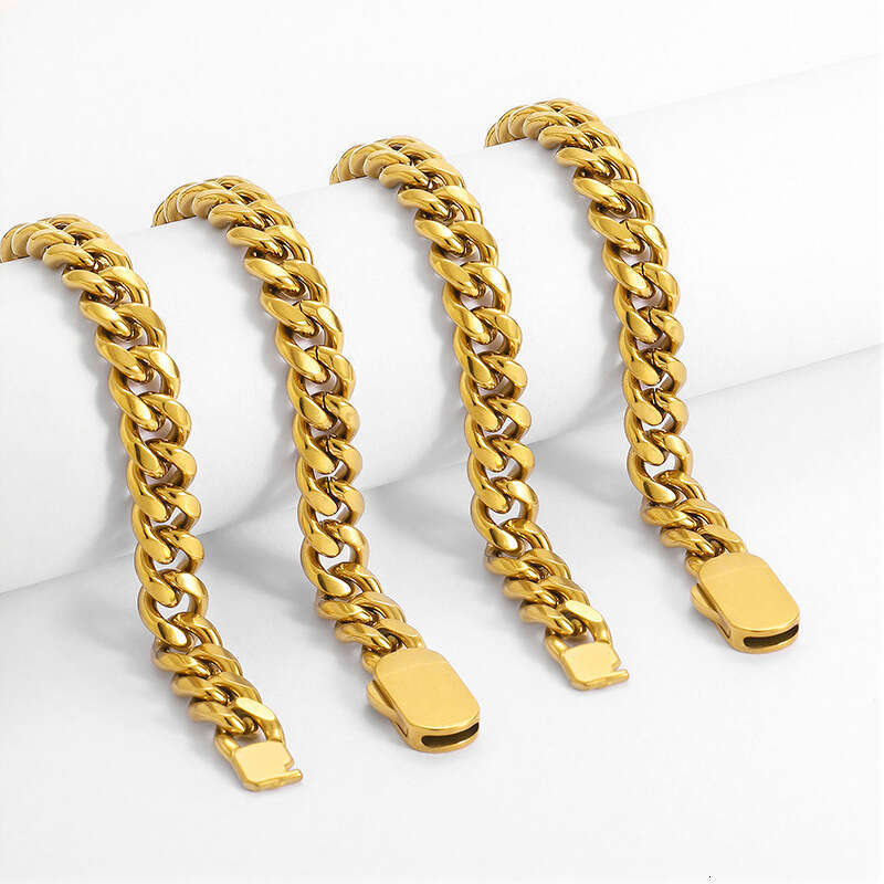 Carefully selected cross-border best-selling hip-hop stainless Cuban chain with oval clasp, 18K gold titanium steel jewelry necklace, wholesale
