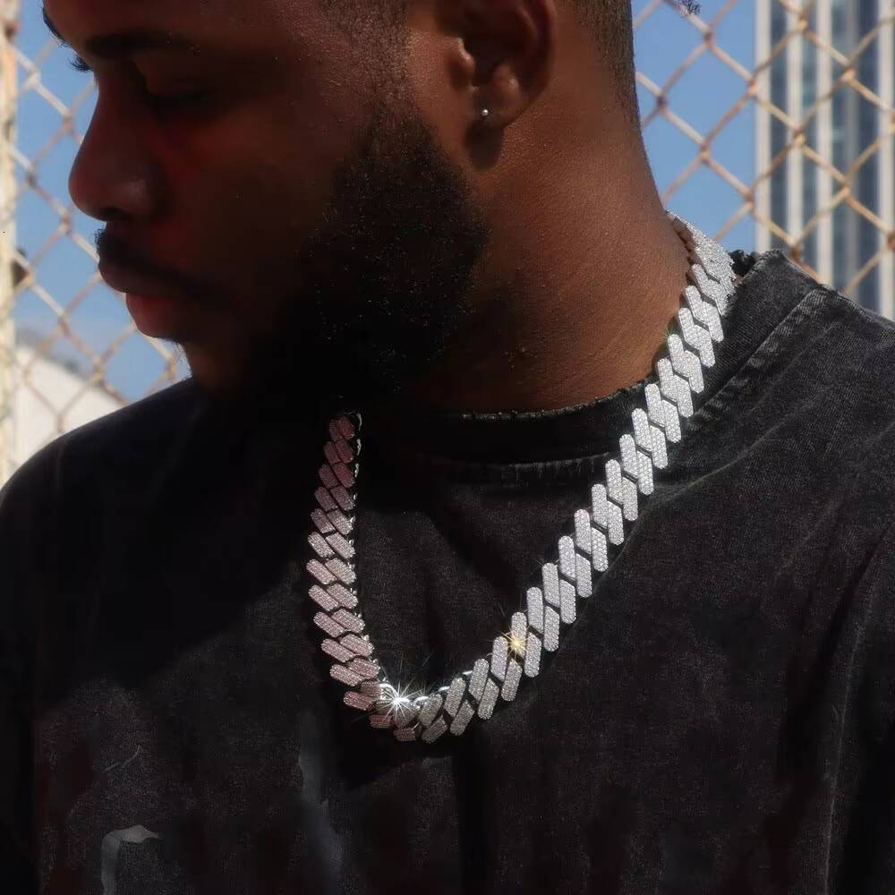 Miami Cuban Hip Hop Unique Iced Out Moissanite Necklace Fashionable Accessory