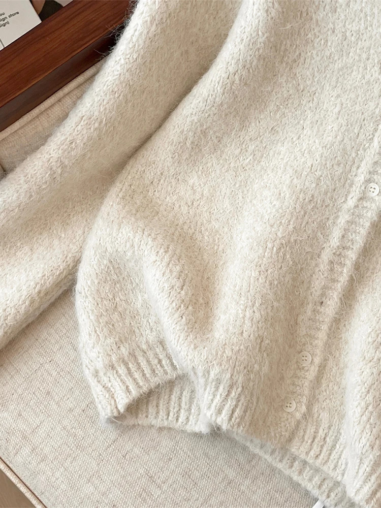 Women Beige Cardigan Cozy Sweater Harajuku Vintage Korean Y2k Long Sleeves V-Neck Cashmere Sweaters Jumper 2000s Clothes Autumn 260305