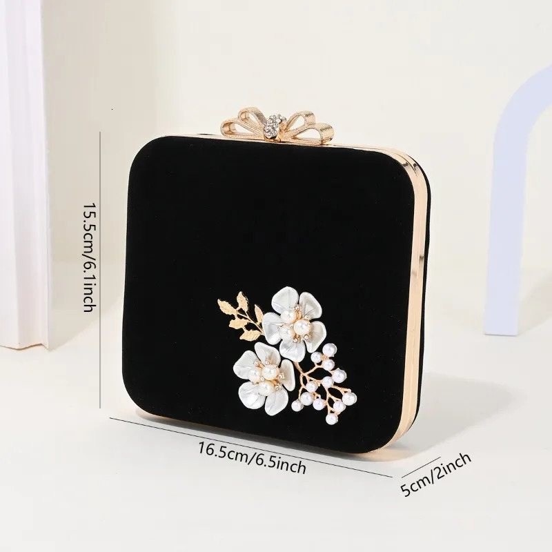 Chinese Style Bag 2025 Elegant Clutch Purse for Women Chain Wedding Banquet Evening Bridal Party Handbag 260307